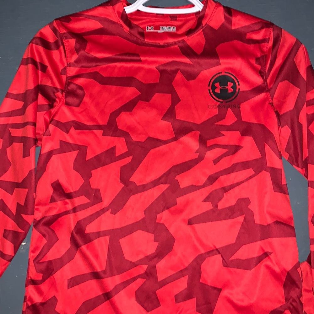 Boys athletic top